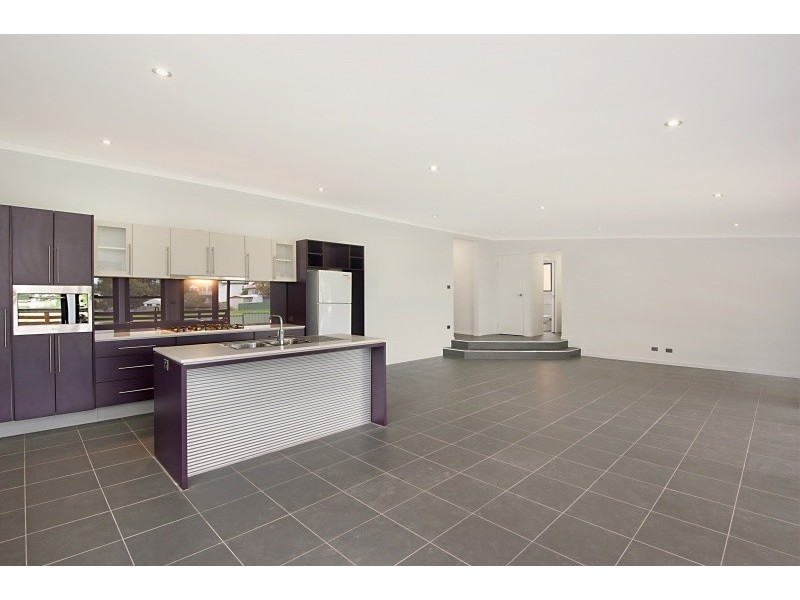 201 Bateau Bay Road, Bateau Bay NSW 2261