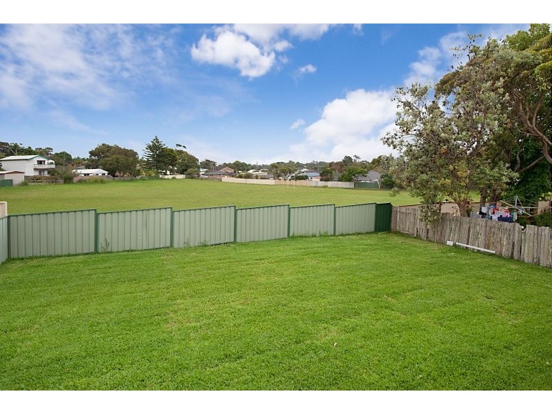 201 Bateau Bay Road, Bateau Bay NSW 2261