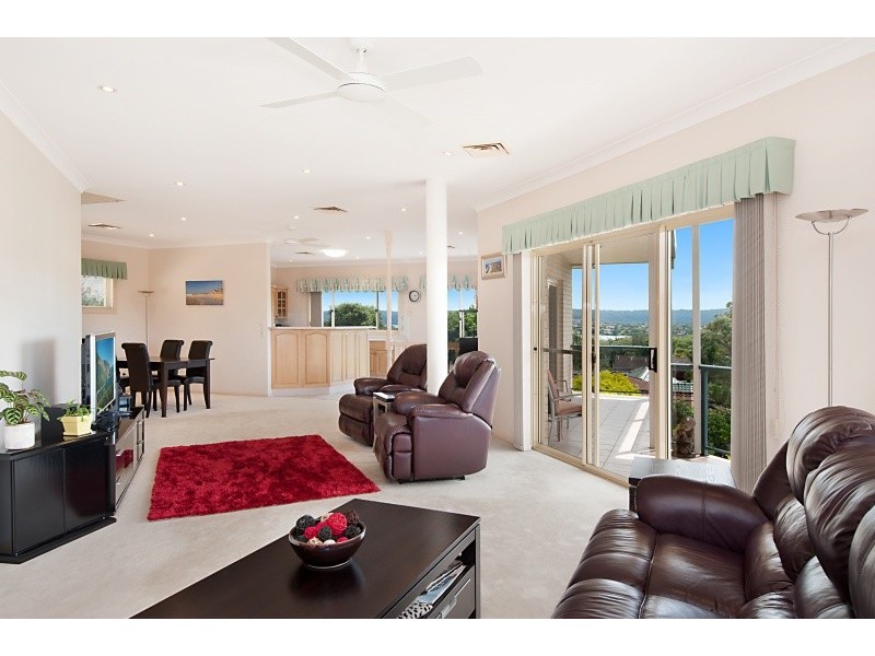 2 Cooper Road, Green Point NSW 2251