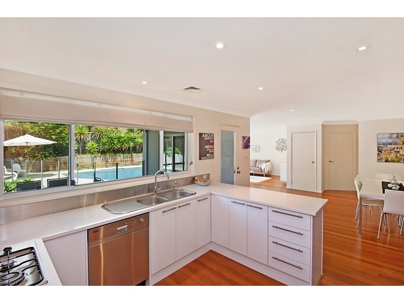 10 Jean Marie Crescent, Erina NSW 2250