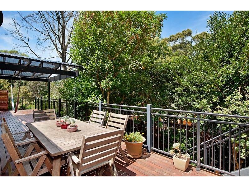 8 Wonga Avenue, East Gosford NSW 2250