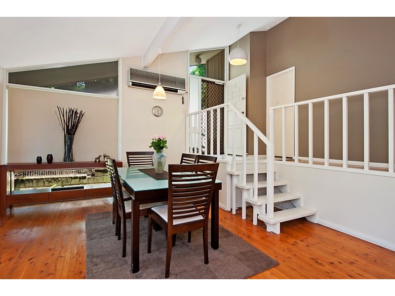 8 Wonga Avenue, East Gosford NSW 2250