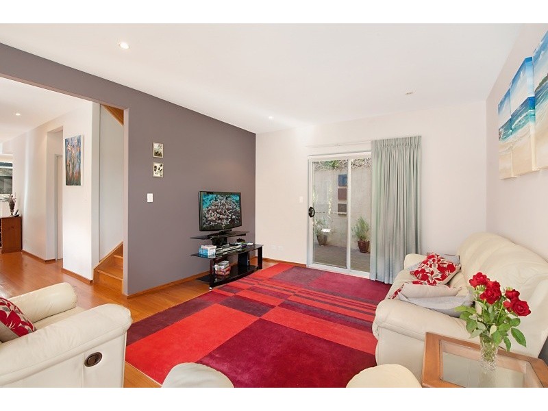 14 Surf Rider Avenue, North Avoca NSW 2260