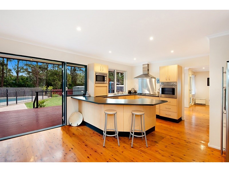 18 Windsor Road, Wamberal NSW 2260
