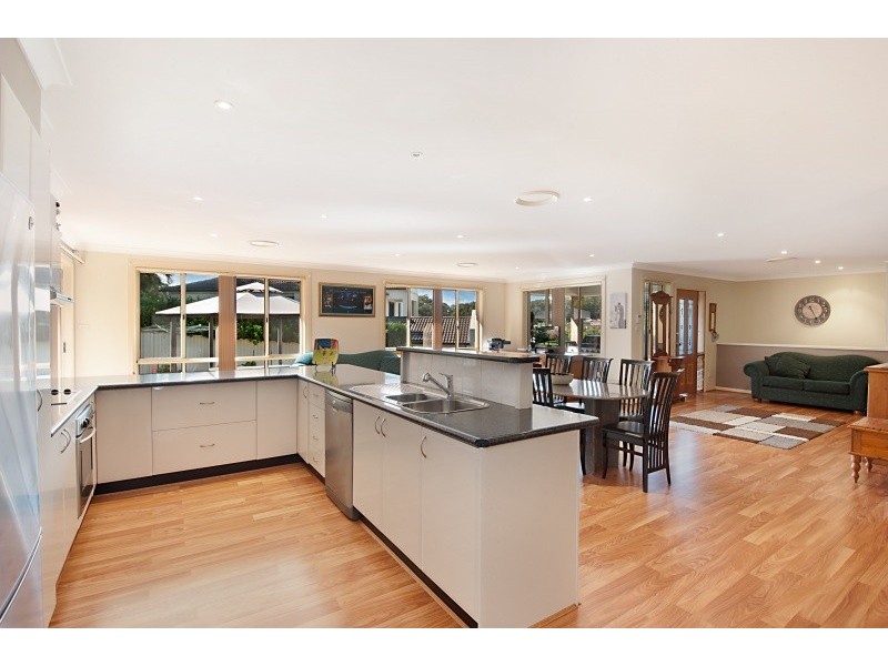 8 Scribbly Gum Crescent, Erina NSW 2250