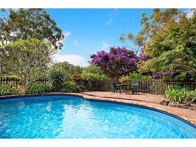 16 Hibiscus Ave, North Avoca NSW 2260