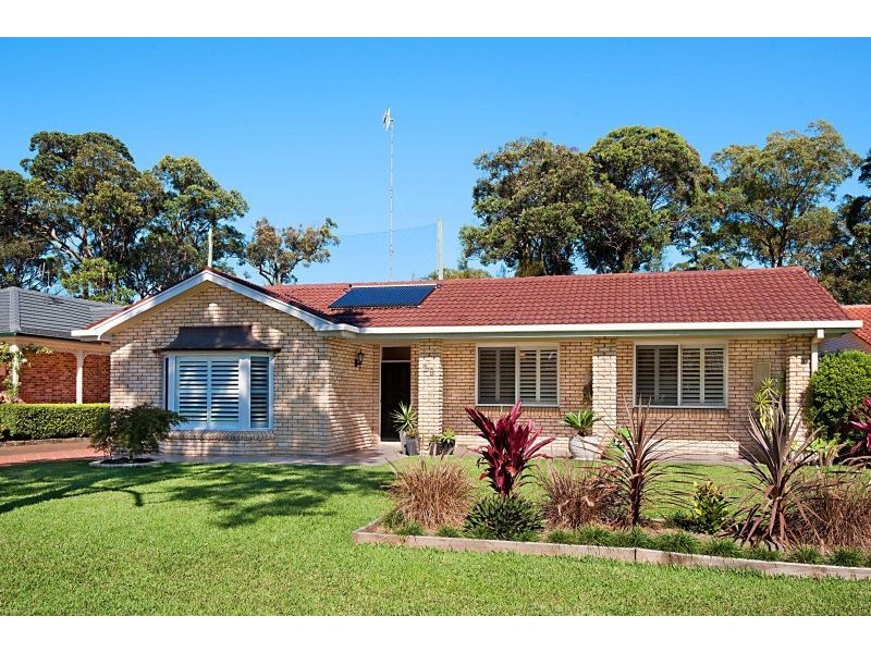 38 Windsor Rd, Wamberal NSW 2260