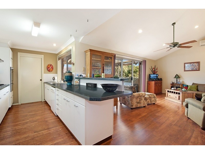 14 Cambourn Drive, Lisarow NSW 2250