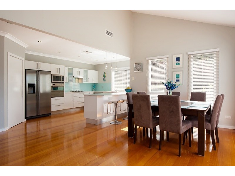 1 Knight Close, Ourimbah NSW 2258