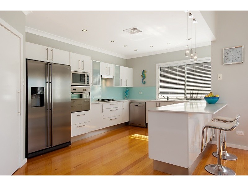 1 Knight Close, Ourimbah NSW 2258