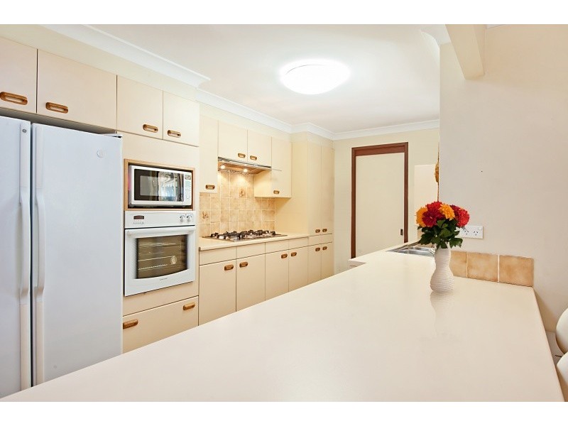 15 Silky Oak Close, Green Point NSW 2251