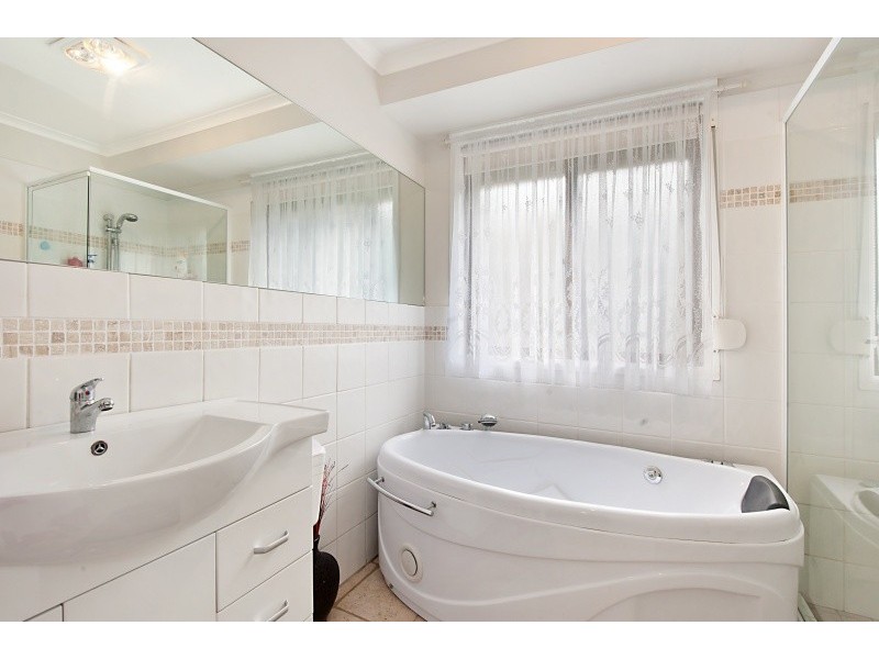 43 Cameron Crescent, Kincumber NSW 2251