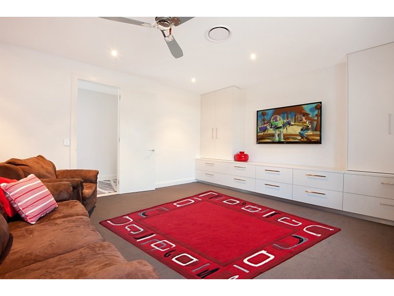 32 Reads Road, Wamberal NSW 2260