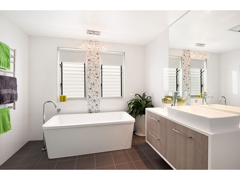 32 Reads Road, Wamberal NSW 2260