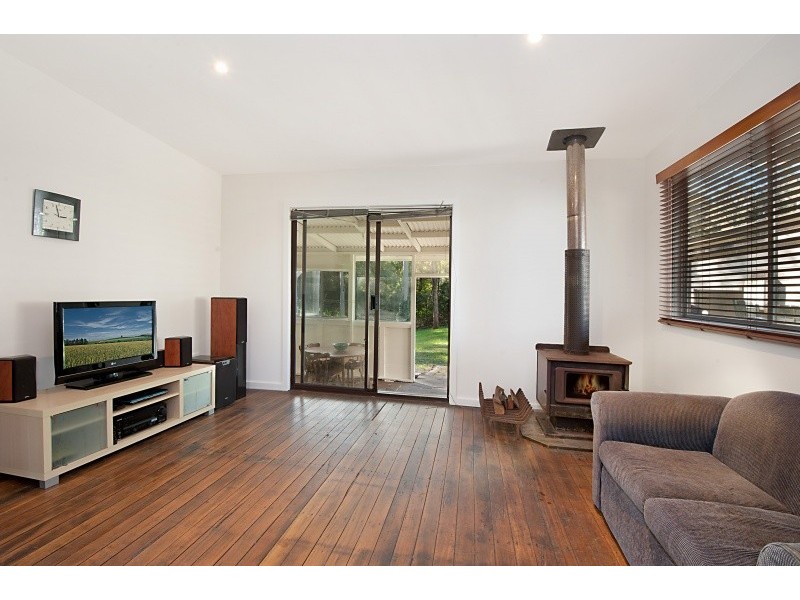 11 Nyeena Ave, Bensville NSW 2251