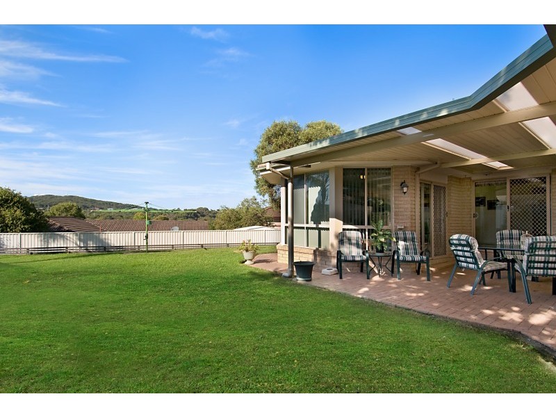 11 Walch Avenue, Bateau Bay NSW 2261