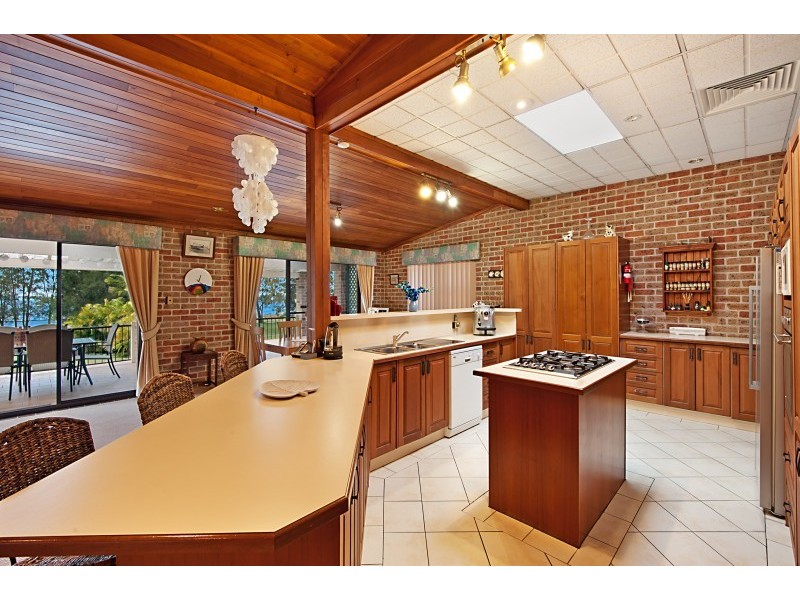 171 Lakedge Ave, Berkeley Vale NSW 2261
