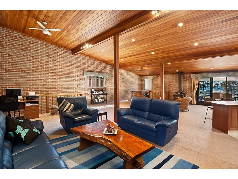 171 Lakedge Ave, Berkeley Vale NSW 2261