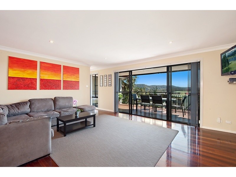 15B Lowanna Ave, Forresters Beach NSW 2260