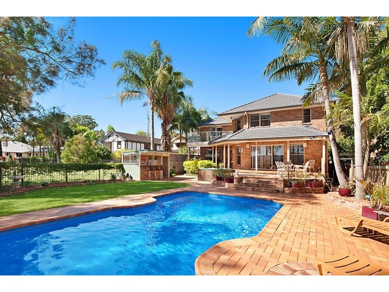 37 Edgewater Avenue, Green Point NSW 2251