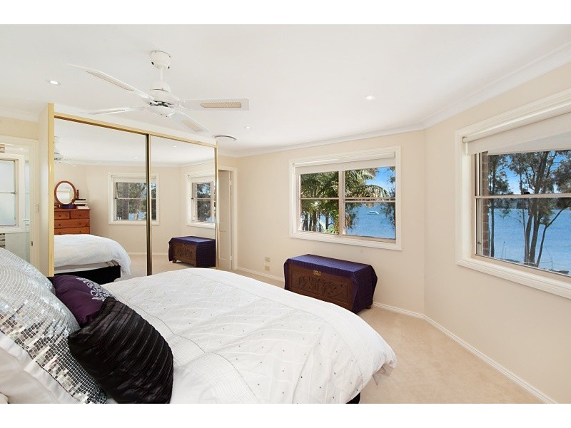 37 Edgewater Avenue, Green Point NSW 2251