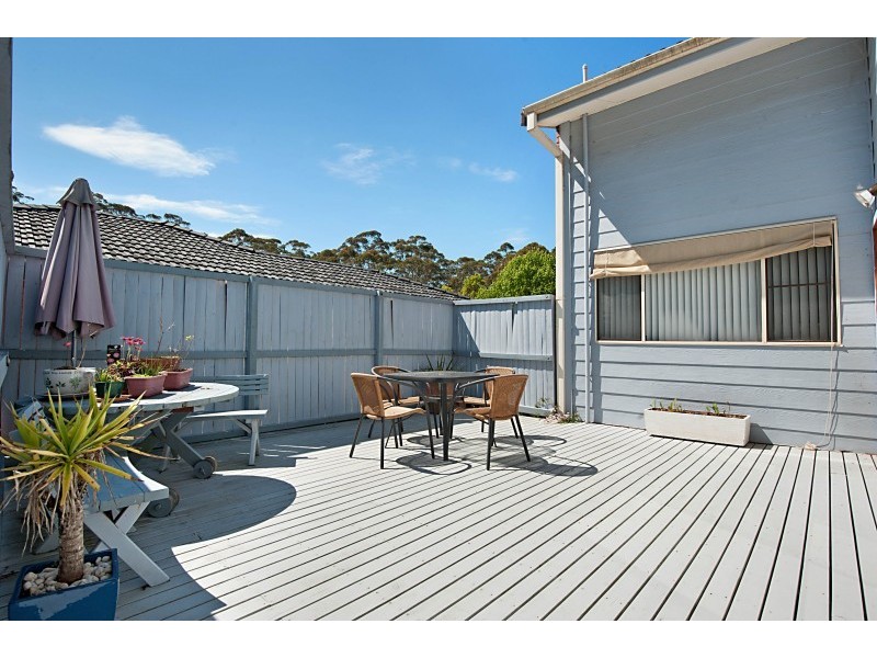 18 Crawford Crescent, Wyoming NSW 2250