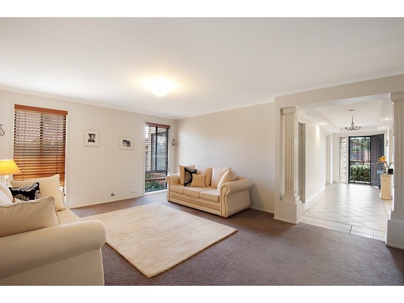 8 Avia Avenue, Erina NSW 2250