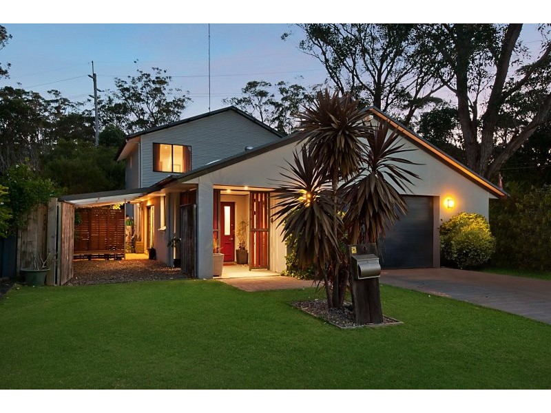 70 Windsor Road, Wamberal NSW 2260