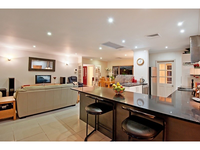 70 Windsor Road, Wamberal NSW 2260
