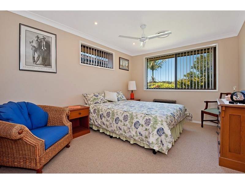 15 Raymond Terrace, Terrigal NSW 2260