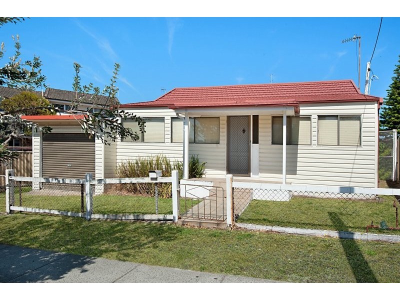 11 Bay Road, The Entrance NSW 2261