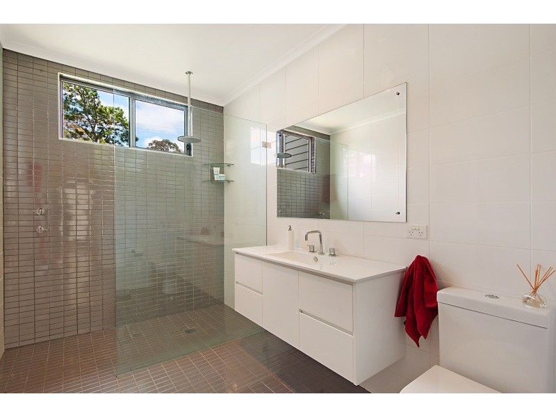 1 Sundale Ave, Terrigal NSW 2260