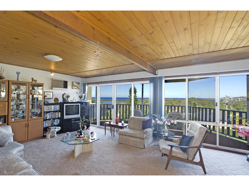 21 Braemar Drive, Wamberal NSW 2260
