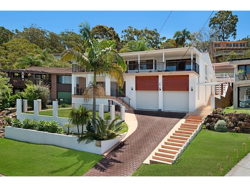 42 Sandstone Crescent, Tascott NSW 2250