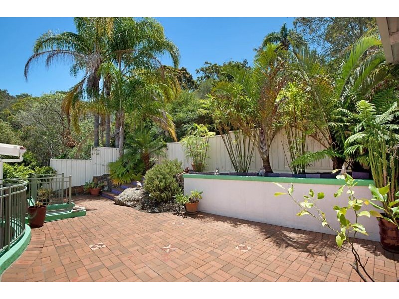 42 Sandstone Crescent, Tascott NSW 2250