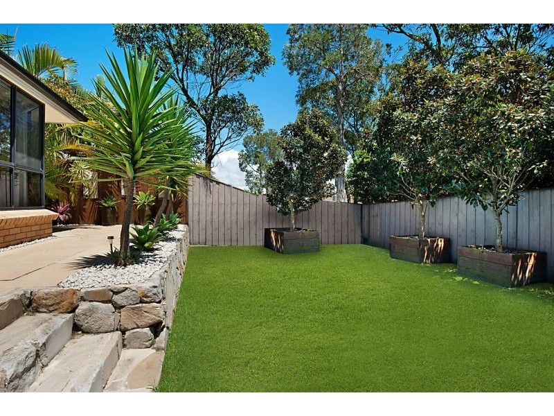 21 Passage Road, Bateau Bay NSW 2261