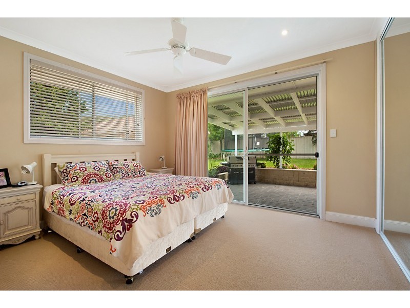 10 Orana Street, Green Point NSW 2251