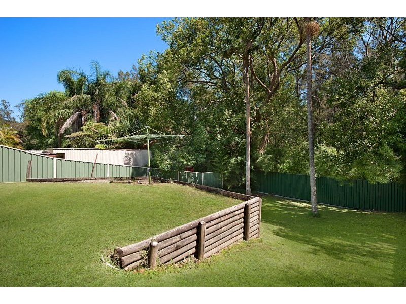 19 Narrawa Ave, Erina NSW 2250
