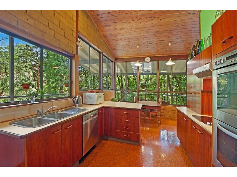 9 Riatta Street, Erina NSW 2250