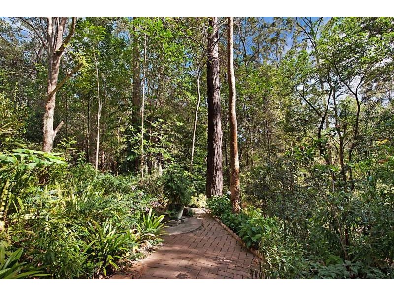 9 Riatta Street, Erina NSW 2250