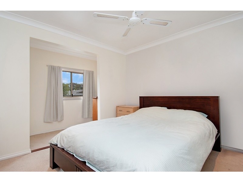 6 Dulwich Rd, Springfield NSW 2250