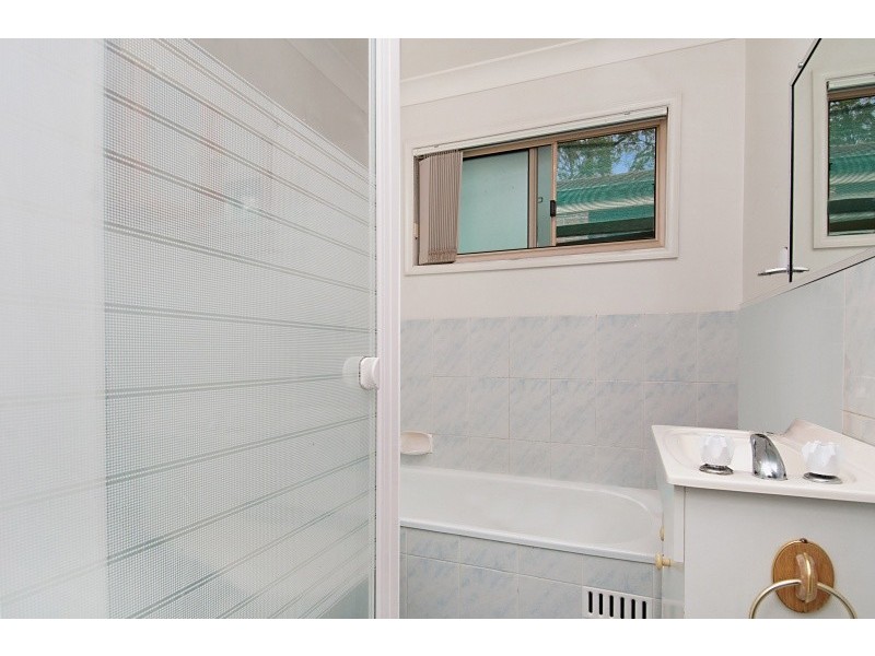 6 Dulwich Rd, Springfield NSW 2250