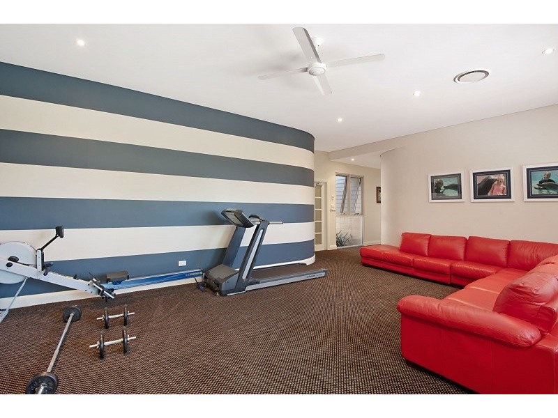 471 The Entrance Rd, Erina Heights NSW 2260