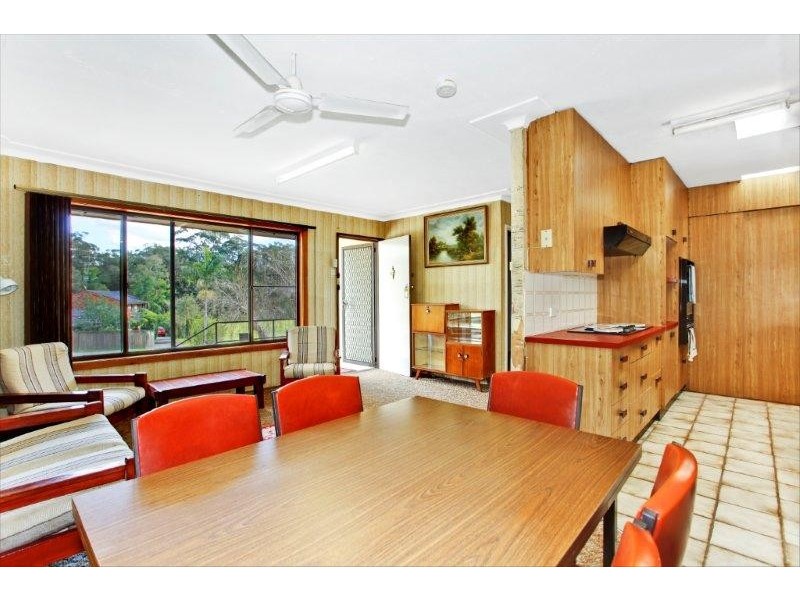 104 The Round Drive, Avoca Beach NSW 2251