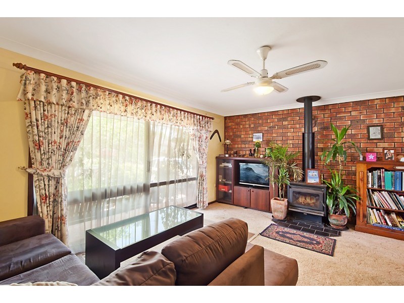 9 Wesley Street, Narara NSW 2250