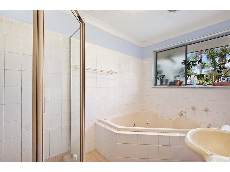 9 Wesley Street, Narara NSW 2250