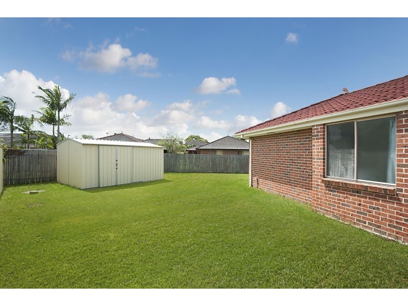 6 Clyde Close, Bateau Bay NSW 2261
