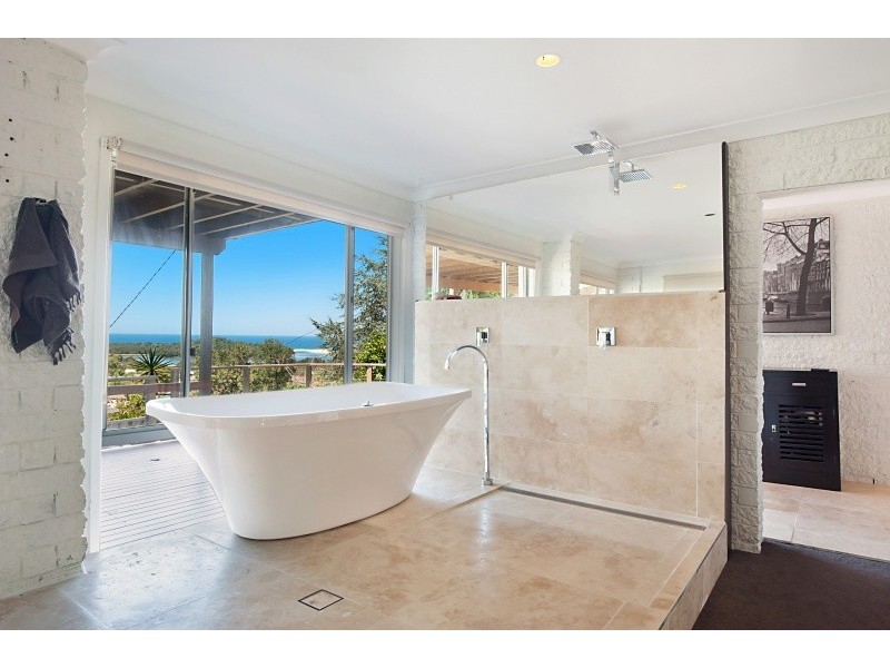 31 Coreen Drive, Wamberal NSW 2260