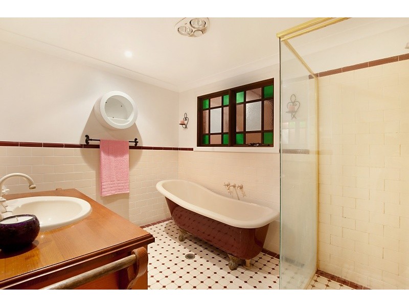 25 Seaview Avenue, Wamberal NSW 2260