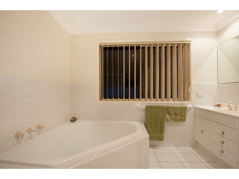 53 Thames Drive, Erina NSW 2250